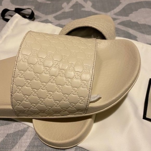 Gucci Cream Sandals - Picture 1 of 5
